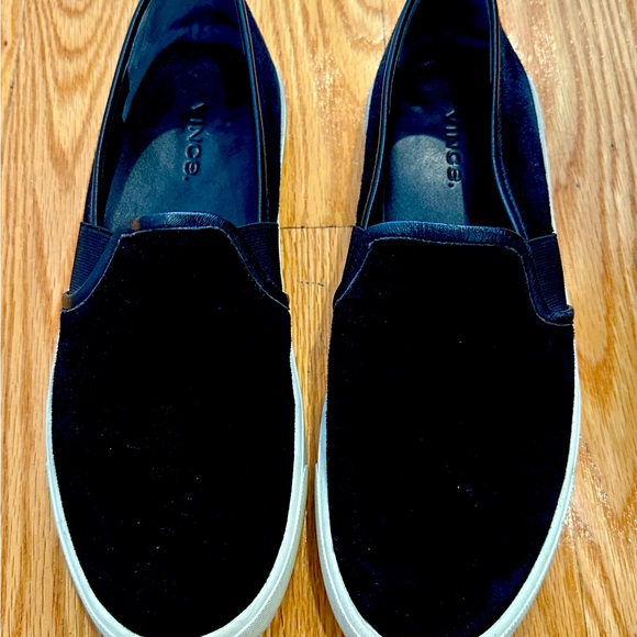 Women’s black Vince slides - Picture 1 of 2